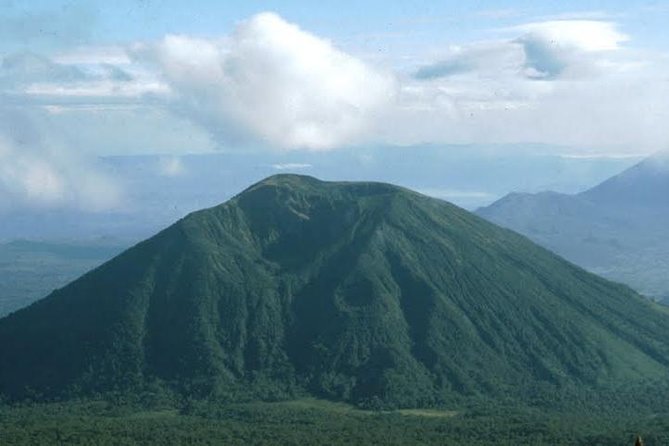 1-Day Bisoke Volcano Hiking Experience - The descent and the full 6 to 8-hour trek