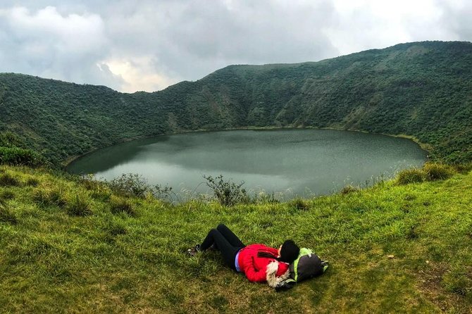 1-Day Bisoke Volcano Hiking Experience - Park headquarters and the trailhead briefing