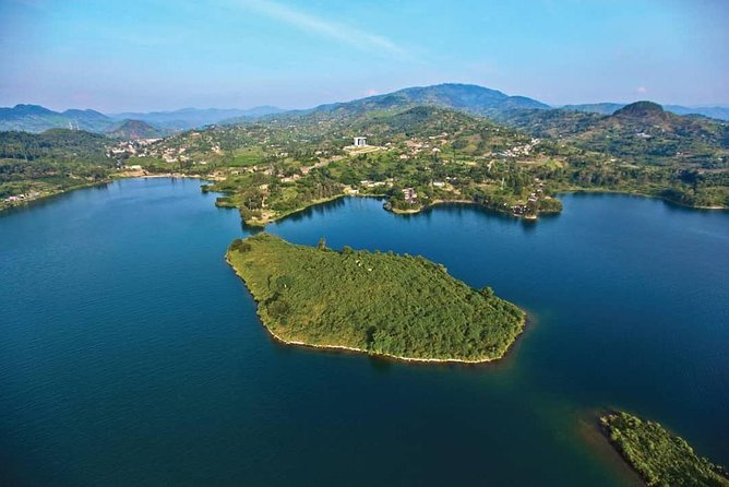 1-Day Lake Kivu Karongi Boat Cruise & Coffee farming with Lunch - Lunch beside the lake in Karongi