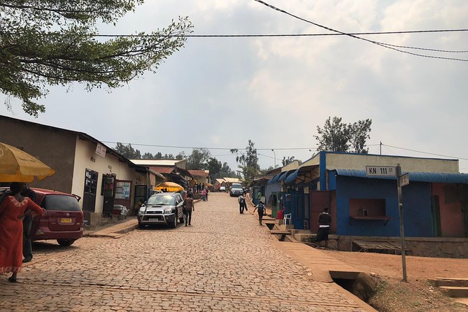 Akilah Experience - Shopping at the Nyamirambo Women’s Center