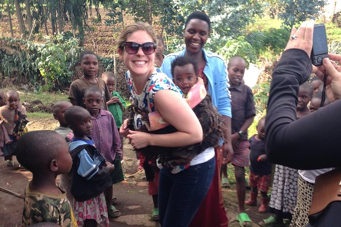 Authentic Village Tour - Traditional music and local clothing