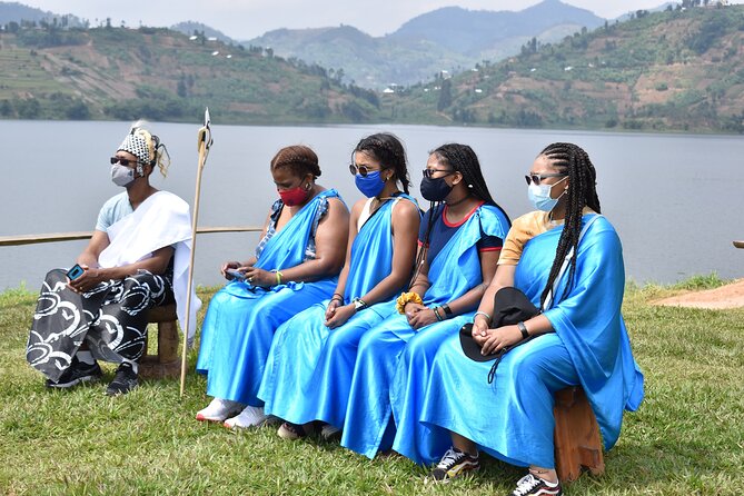 Boat cruise in Twin lakes and Lake Kivu - Island visits and a closer look at local life