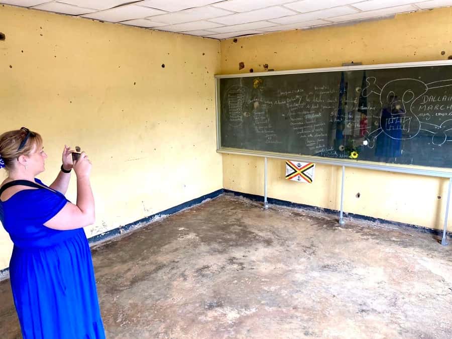 Kigali City Tour: History, Art and Local Highlights. - Nyamirambo shows Kigali at street level