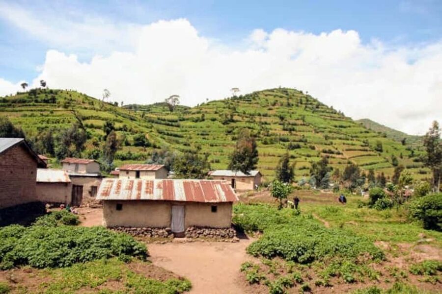 Kigali: Mount Kigali and Cultural Village Tour with Snacks - A moderate climb with a real hill in it